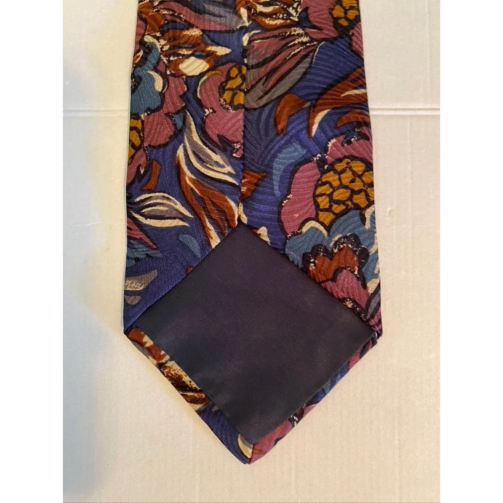 Chez Roffe New York Mens Silk Necktie Abstract Floral Purple Blue Gold USA Made